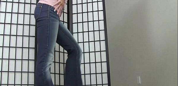  Arent these tight black jeans so sexy JOI